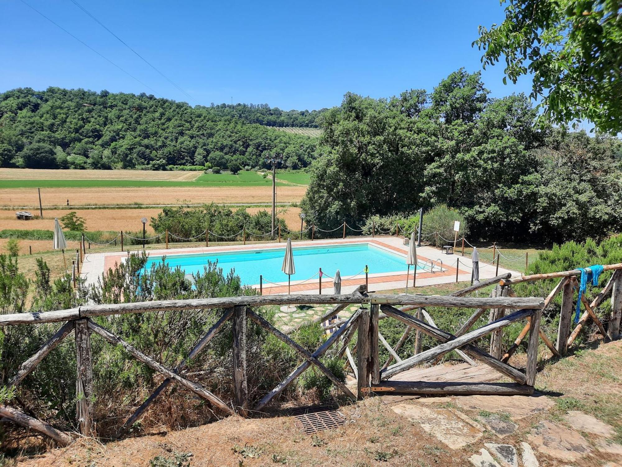 Agriturismo Podere Valdilucciole ชิตตา เดลลา ปีเอเว ภายนอก รูปภาพ