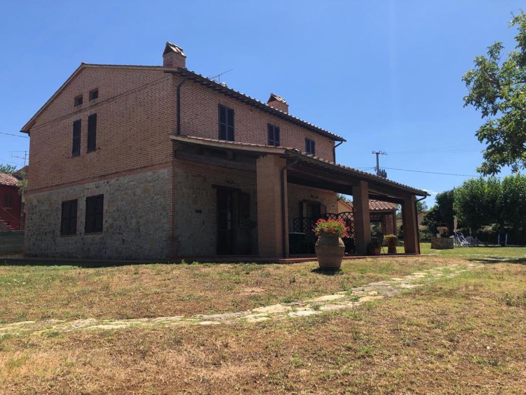 Agriturismo Podere Valdilucciole ชิตตา เดลลา ปีเอเว ภายนอก รูปภาพ