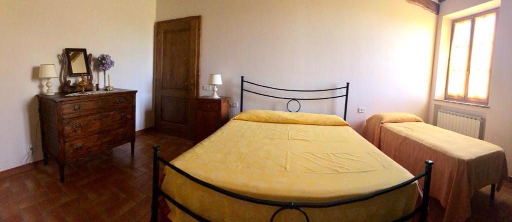 Agriturismo Podere Valdilucciole ชิตตา เดลลา ปีเอเว ภายนอก รูปภาพ